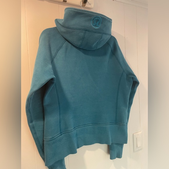 Lululemon Scuba Hoodie - Picture 2 of 5